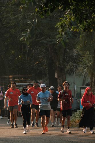 Race photo from Happy One Decade Unpad Runner