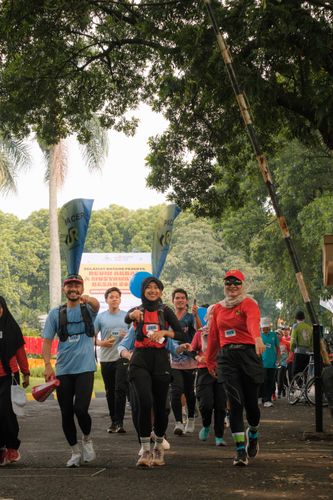 Race photo from Running 5 K