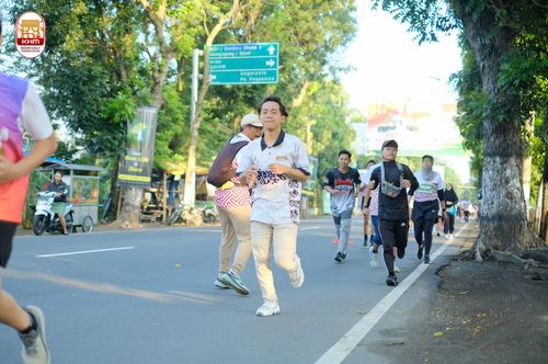 Race photo from Kediri Half Marathon 2024