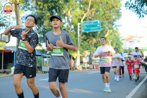 Race photo from Kediri Half Marathon 2024