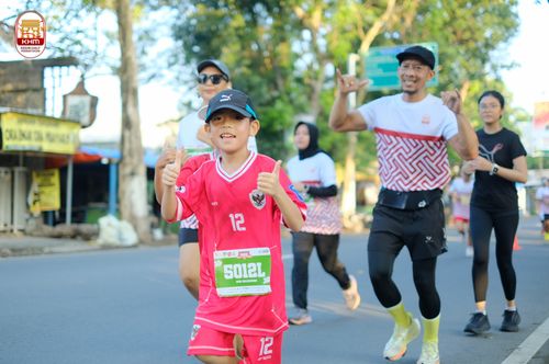 Race photo from Kediri Half Marathon 2024