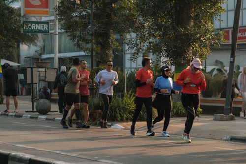Race photo from Happy One Decade Unpad Runner