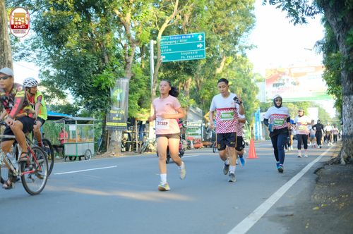 Race photo from Kediri Half Marathon 2024