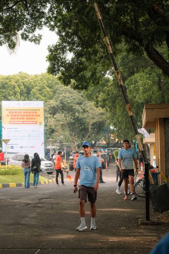 Race photo from Running 5 K