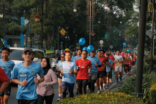 Race photo from Happy One Decade Unpad Runner