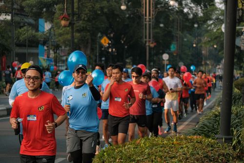 Race photo from Happy One Decade Unpad Runner