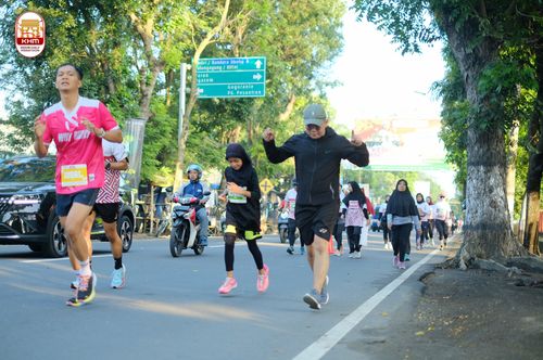 Race photo from Kediri Half Marathon 2024