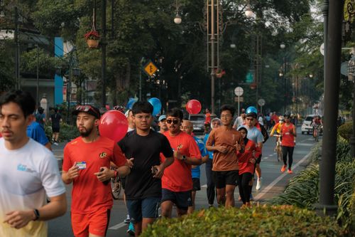 Race photo from Happy One Decade Unpad Runner