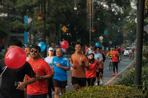 Race photo from Happy One Decade Unpad Runner