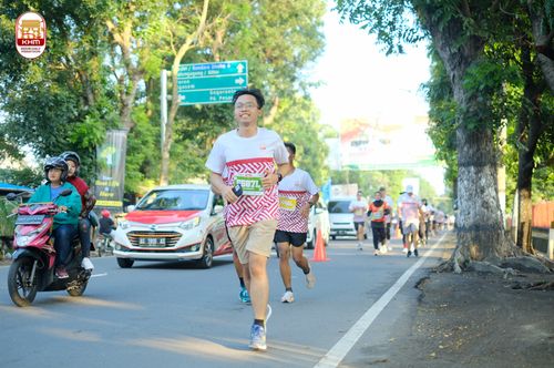 Race photo from Kediri Half Marathon 2024