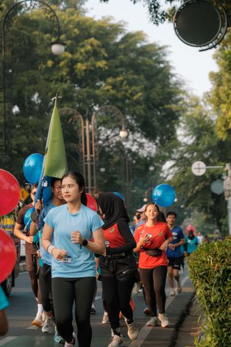 Race photo from Happy One Decade Unpad Runner