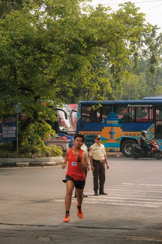 Race photo from Running 5 K