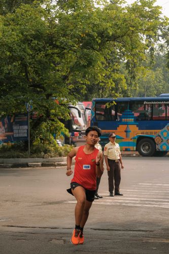 Race photo from Running 5 K