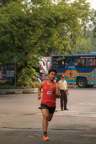 Race photo from Running 5 K