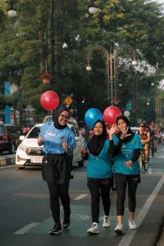 Race photo from Happy One Decade Unpad Runner