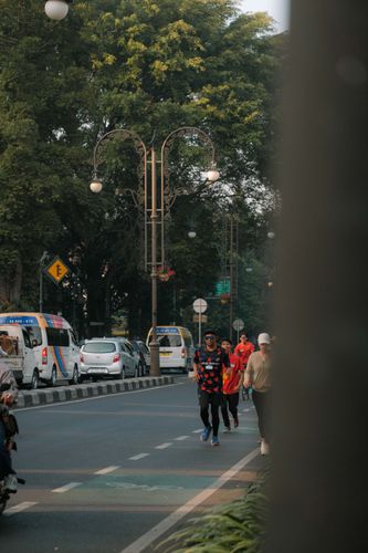 Race photo from Happy One Decade Unpad Runner