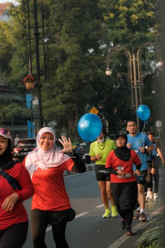 Race photo from Happy One Decade Unpad Runner