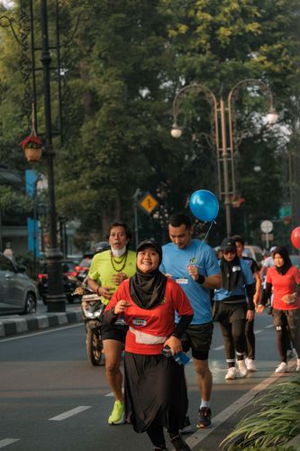 Race photo from Happy One Decade Unpad Runner