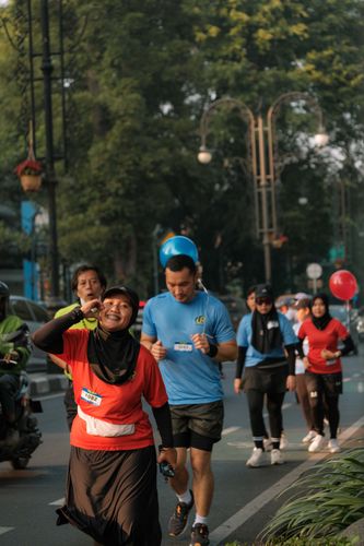 Race photo from Happy One Decade Unpad Runner