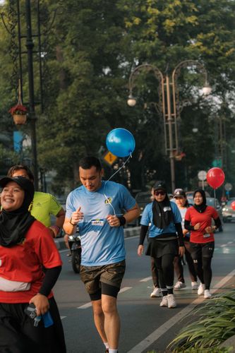 Race photo from Happy One Decade Unpad Runner
