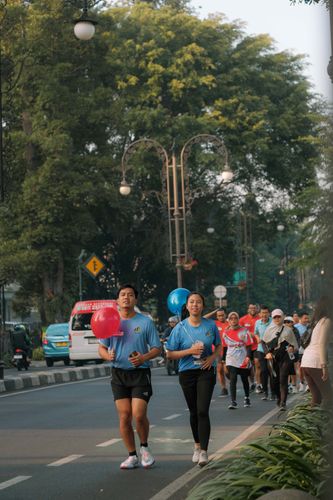 Race photo from Happy One Decade Unpad Runner