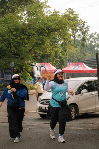 Race photo from Running 5 K