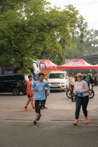 Race photo from Running 5 K