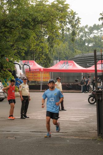 Race photo from Running 5 K