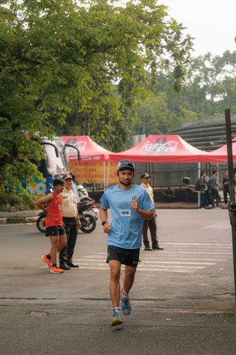 Race photo from Running 5 K