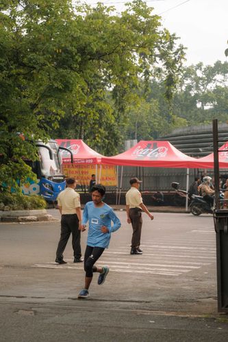 Race photo from Running 5 K