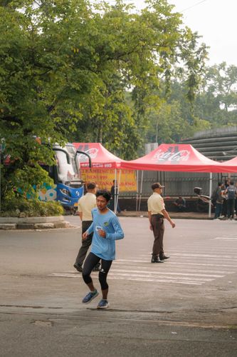 Race photo from Running 5 K