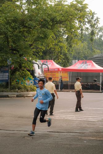 Race photo from Running 5 K