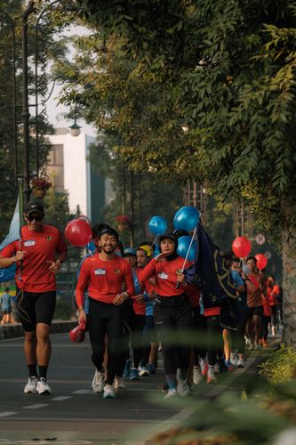 Race photo from Happy One Decade Unpad Runner