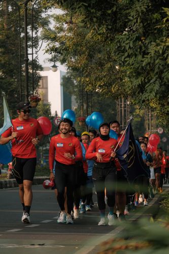 Race photo from Happy One Decade Unpad Runner