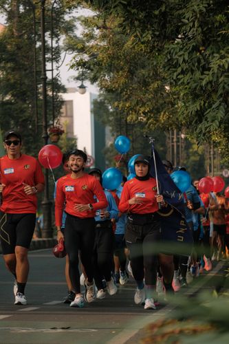 Race photo from Happy One Decade Unpad Runner