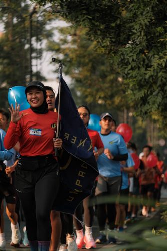 Race photo from Happy One Decade Unpad Runner