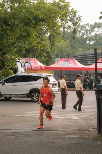 Race photo from Running 5 K