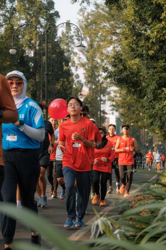 Race photo from Happy One Decade Unpad Runner
