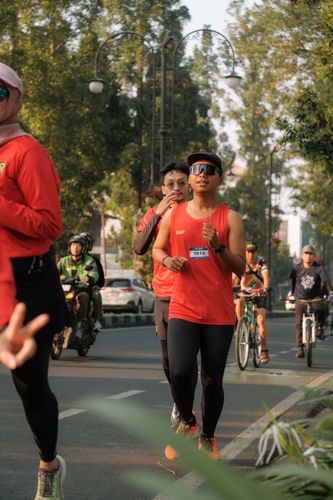 Race photo from Happy One Decade Unpad Runner