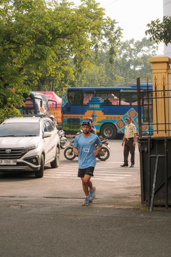 Race photo from Running 5 K