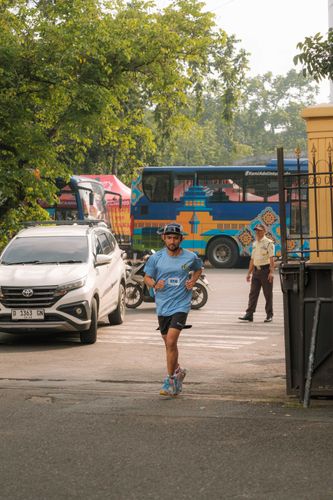 Race photo from Running 5 K
