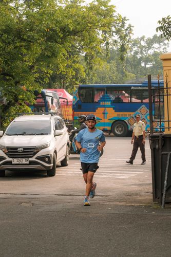 Race photo from Running 5 K