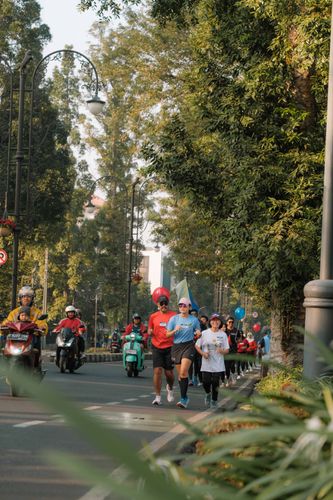 Race photo from Happy One Decade Unpad Runner