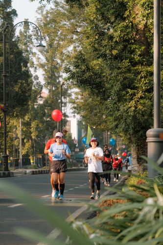 Race photo from Happy One Decade Unpad Runner