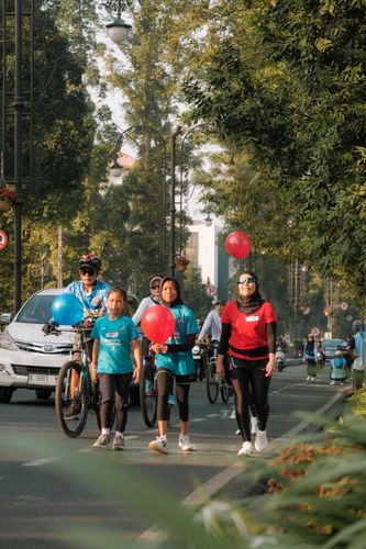 Race photo from Happy One Decade Unpad Runner