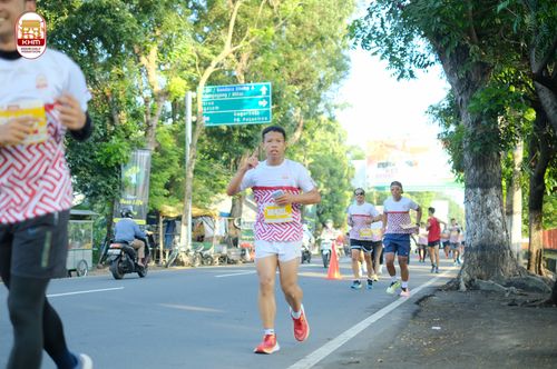 Race photo from Kediri Half Marathon 2024