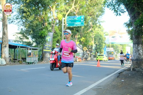 Race photo from Kediri Half Marathon 2024