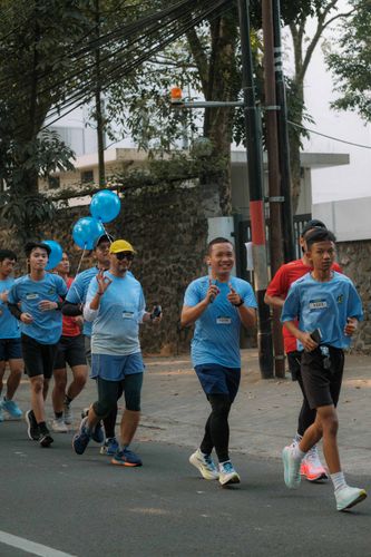 Race photo from Happy One Decade Unpad Runner