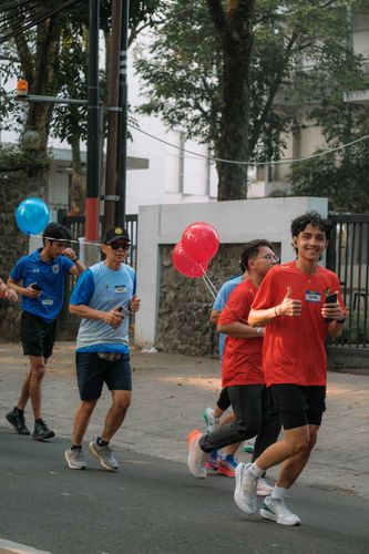 Race photo from Happy One Decade Unpad Runner