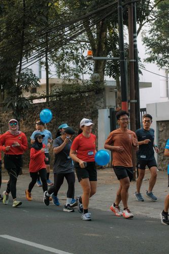 Race photo from Happy One Decade Unpad Runner